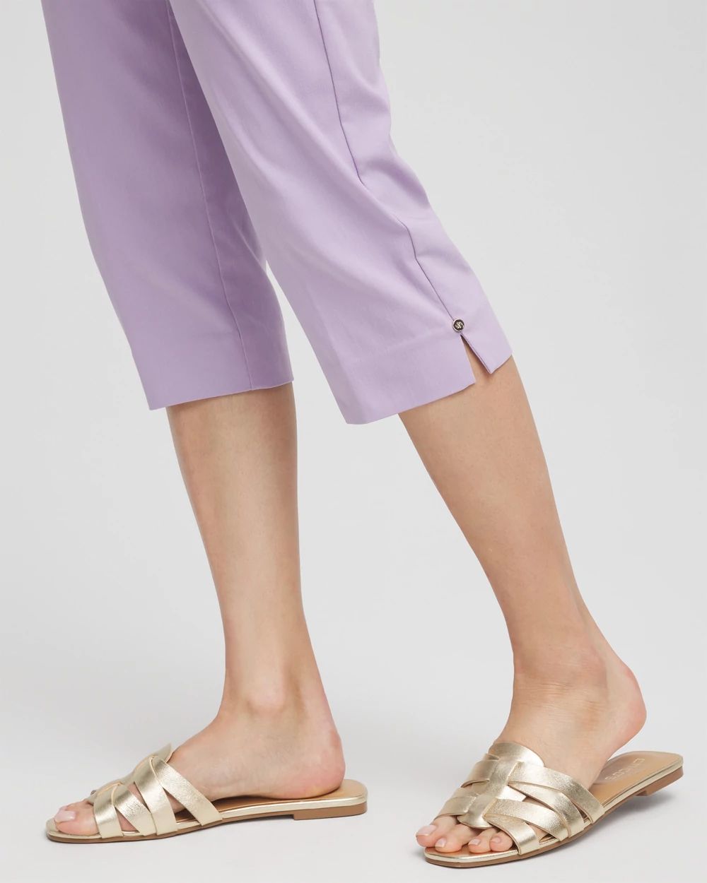 BrigitteTM Rivet Pull-On Capri Pants