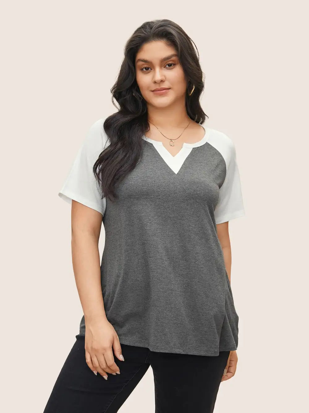 Colorblock Contrast Notched Raglan Sleeve T-Shirt