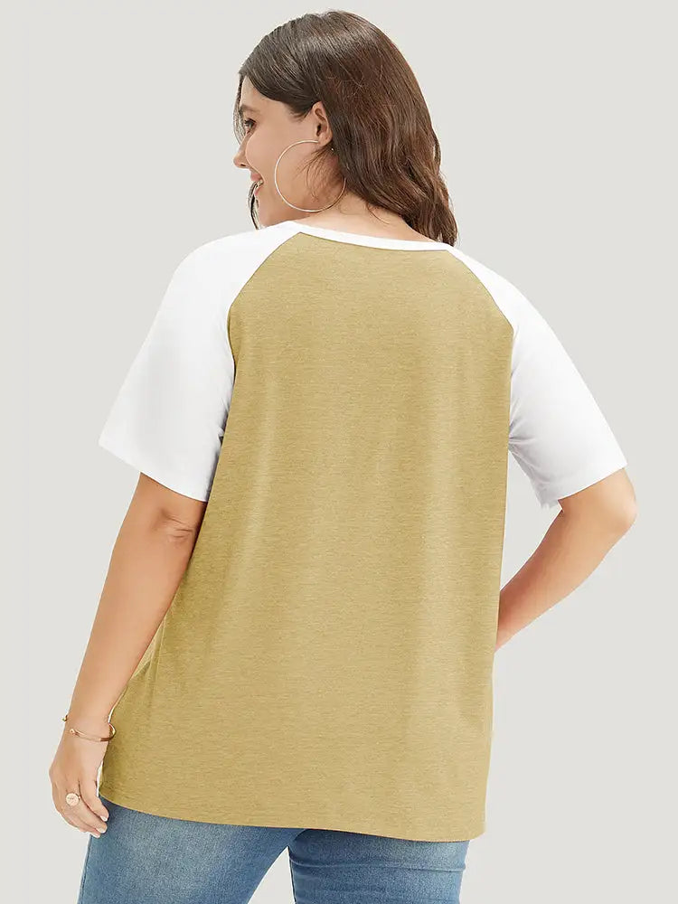 Colorblock Contrast Notched Raglan Sleeve T-shirt