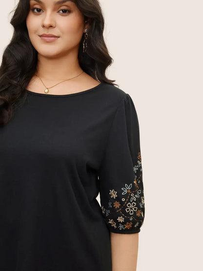 Floral Embroidered Crew Neck Puff Sleeve T-Shirt