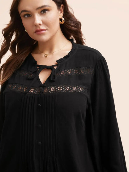 Lace Patchwork Pleated Ruffles Blouse