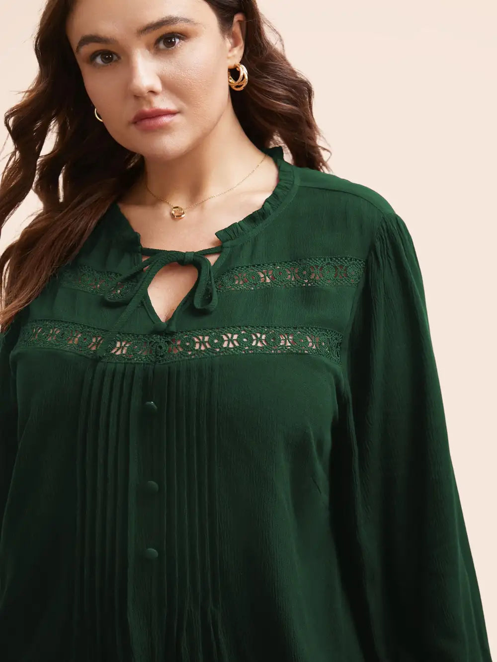 Lace Patchwork Pleated Ruffles Blouse