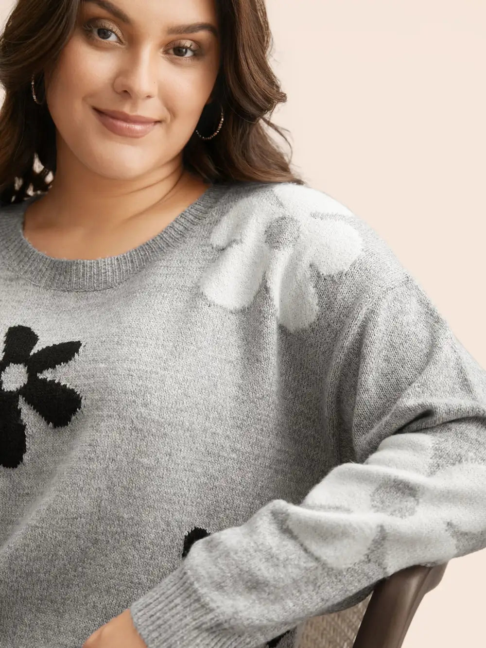 Round Neck Floral Jacquard Pullover