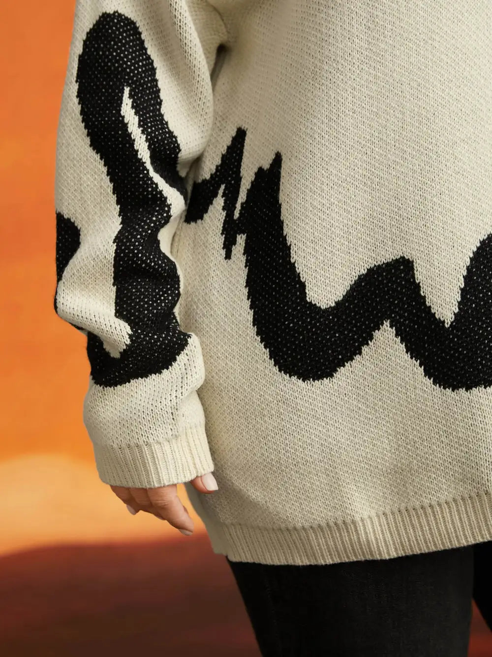 Mystic Cat Knit Crew Neck Pullover