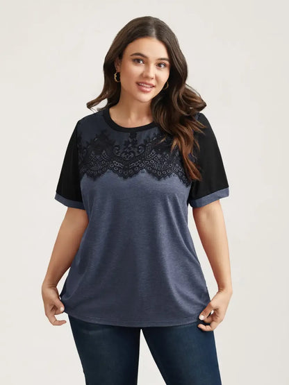 Stretchy Scalloped Lace Color Contrast T-Shirt