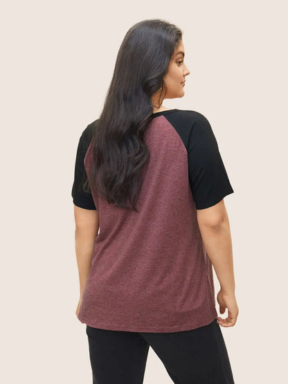 Colorblock Contrast Notched Raglan Sleeve T-Shirt