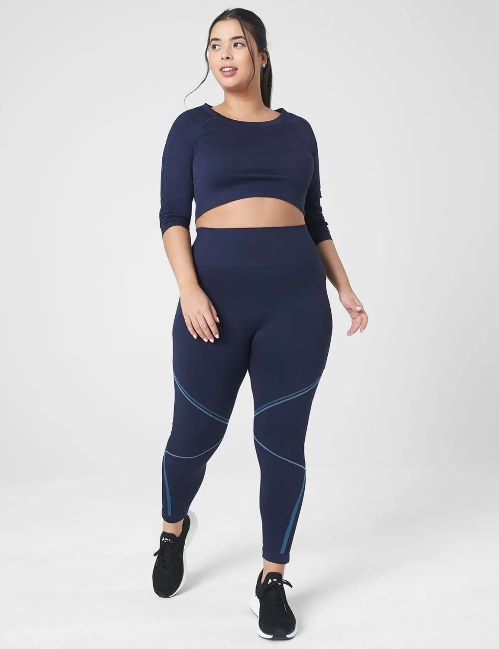 LIVI Seamless Fitted Sleeve-Detail Crop Tee