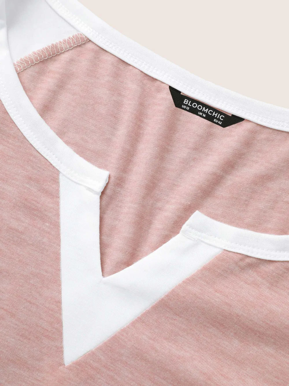 Colorblock Contrast Notched Raglan Sleeve T-Shirt