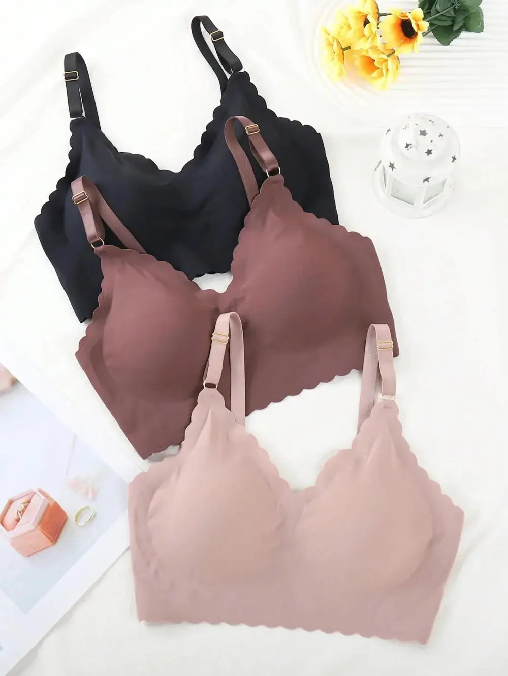 Basics 3pcs Seamless Wave Edge Adhesive Bra Set With Removable Cups