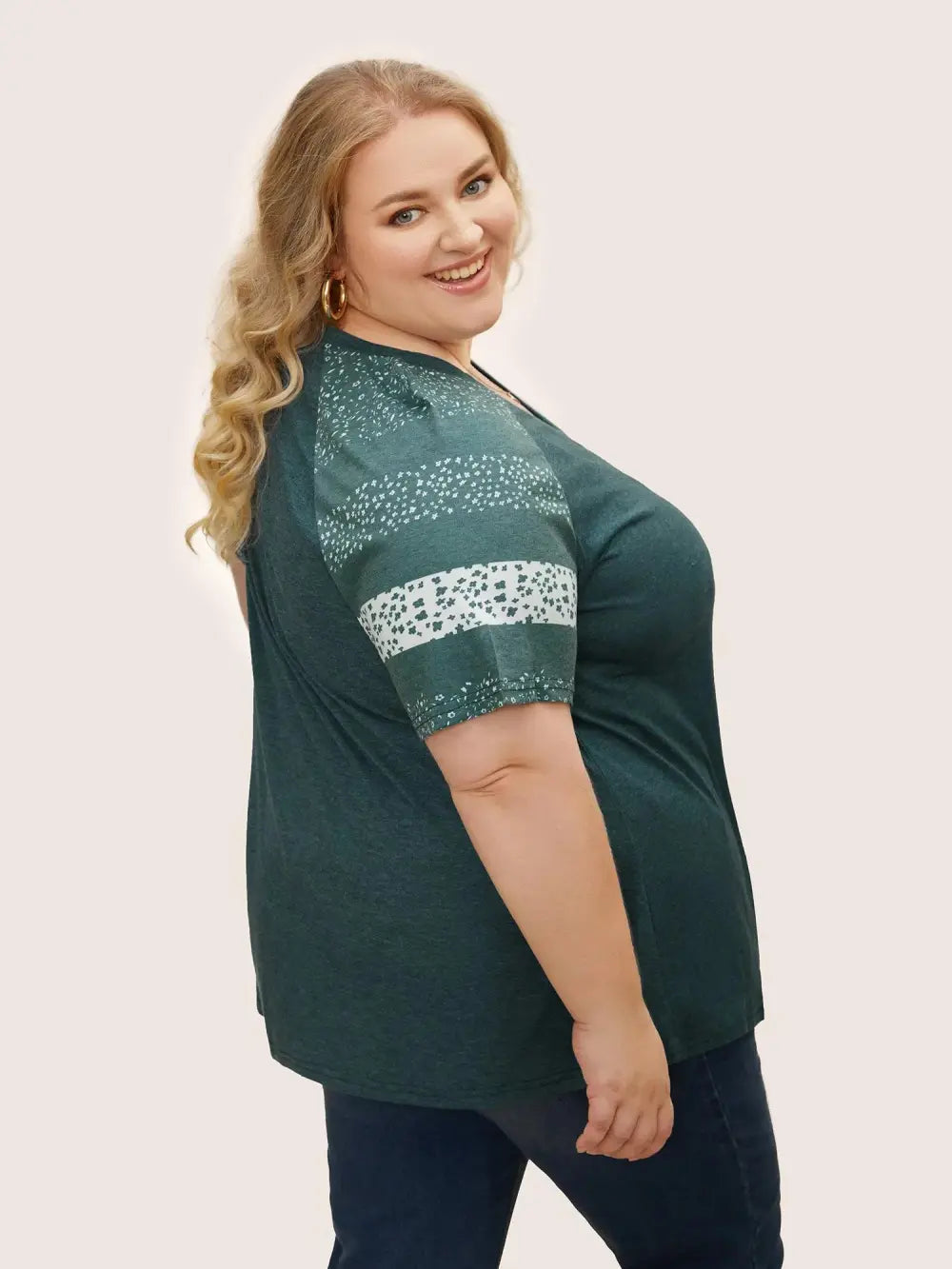 Ditsy Floral Colorblock Contrast Raglan Sleeve T-Shirt