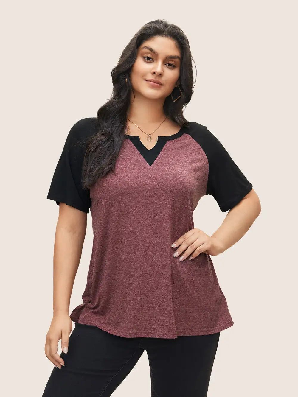 Colorblock Contrast Notched Raglan Sleeve T-Shirt