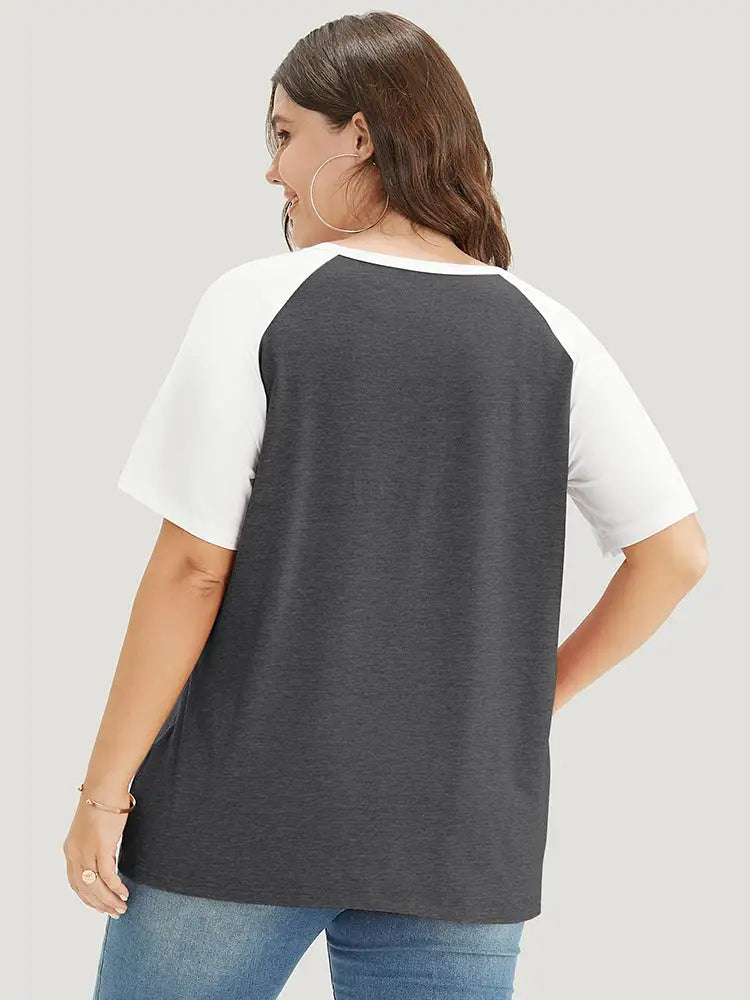 Colorblock Contrast Notched Raglan Sleeve T-shirt
