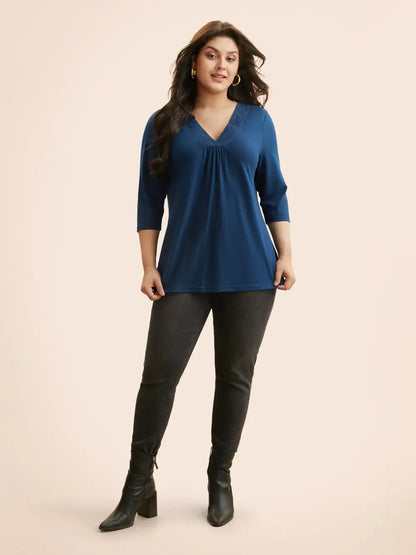 V Neck Embroidered Patchwork Gathered T-Shirt