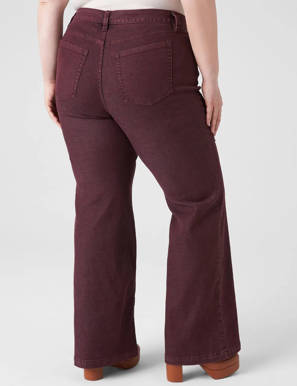 Signature Fit Color Flare Jean