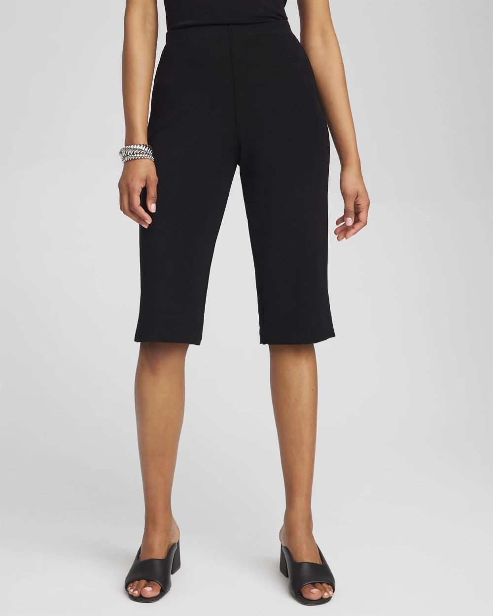 Travelers Classic Bermuda Lake Shorts