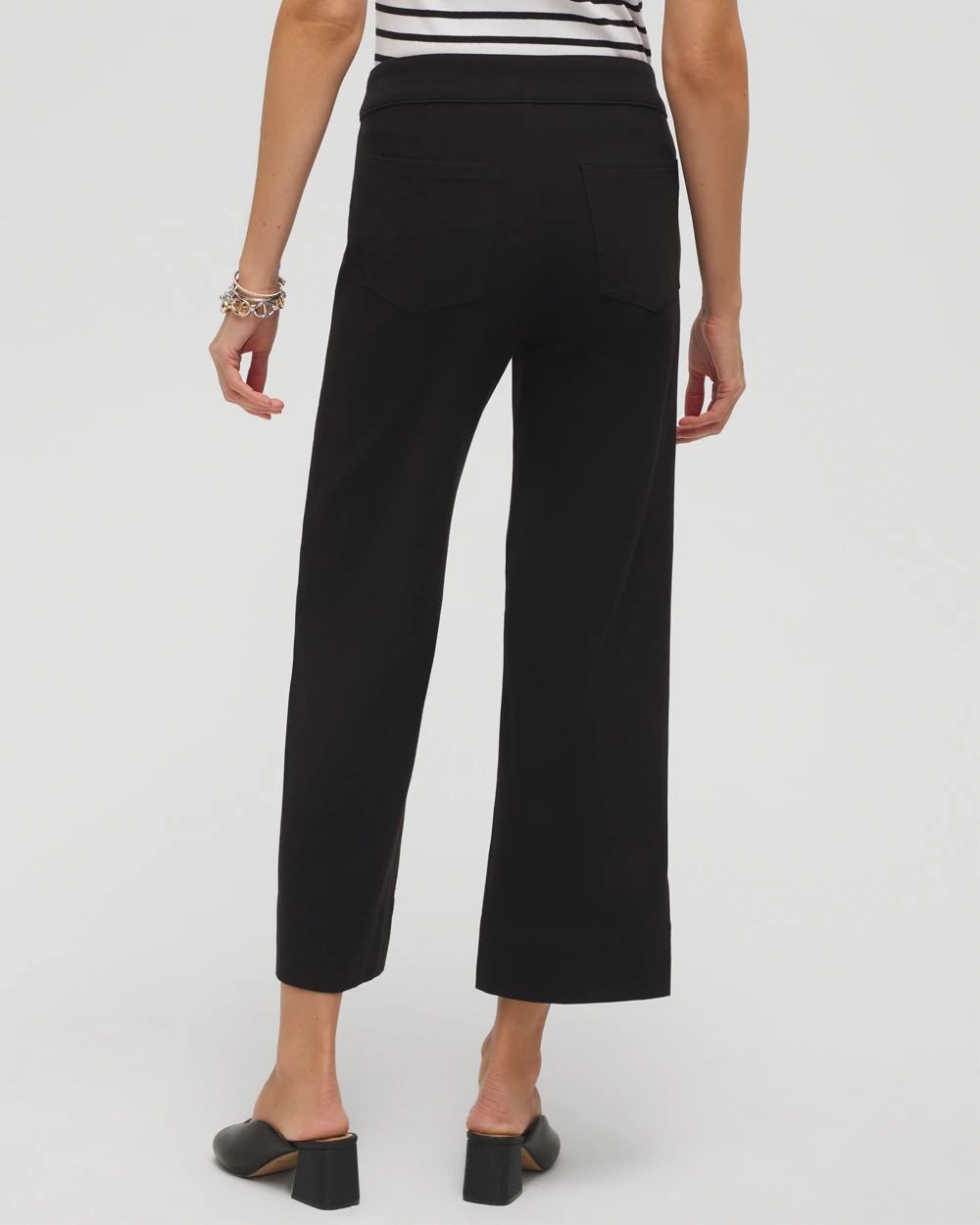 Travelers Pull On Cropped Jeans