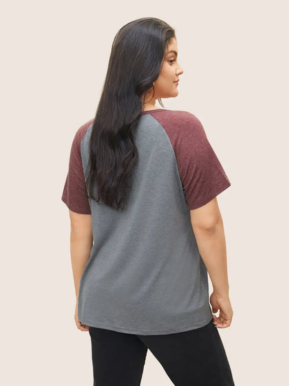 Colorblock Contrast Notched Raglan Sleeve T-Shirt