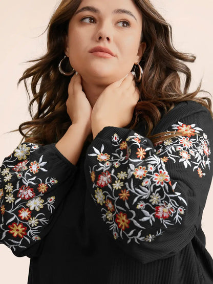 Waffle Knit Floral Embroidered Lantern Sleeve T-Shirt