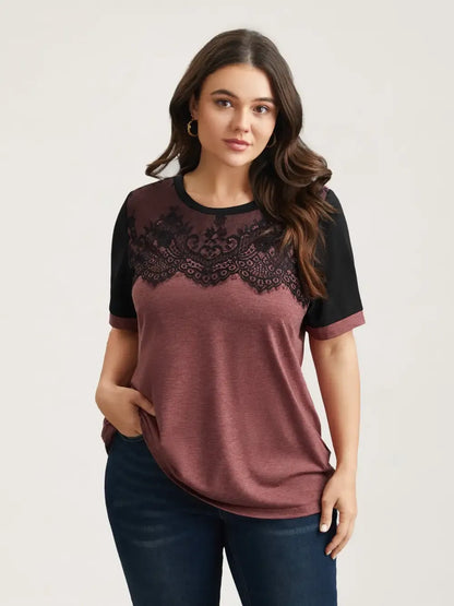 Stretchy Scalloped Lace Color Contrast T-Shirt