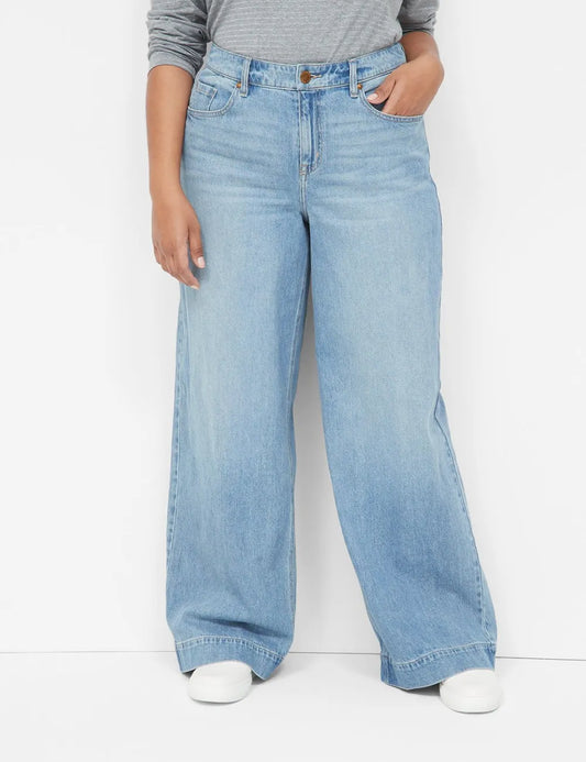 Signature Fit Wide Leg Jean