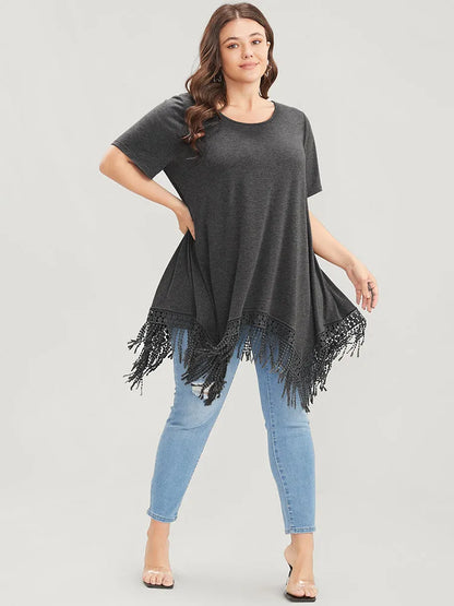 Solid Round Neck Lace Fringe Hem T-shirt