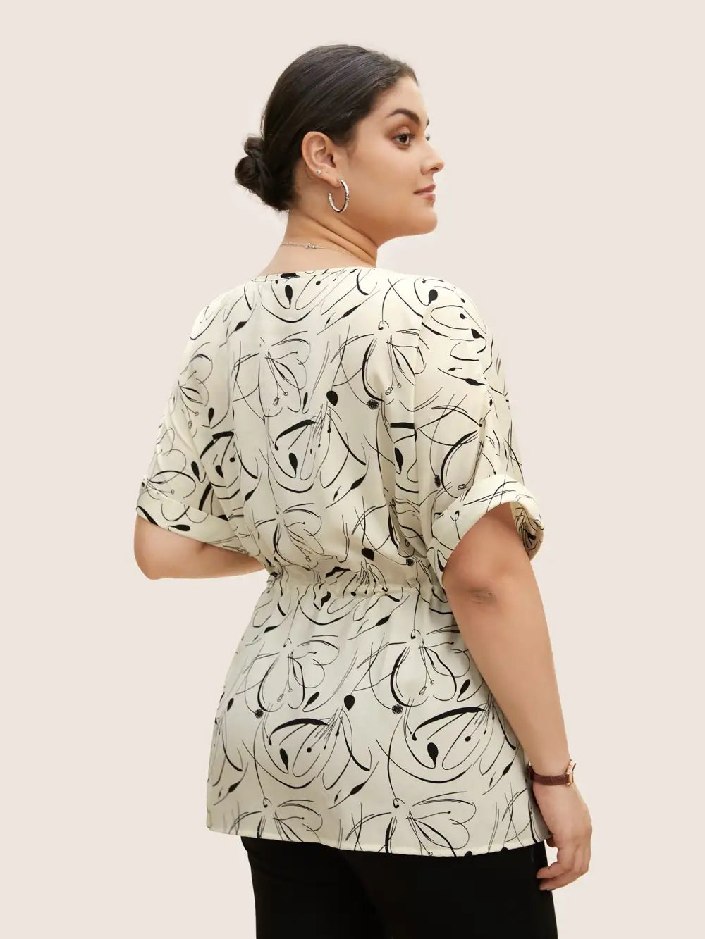 Geometric Print Drawstring Cuffed Sleeve Blouse
