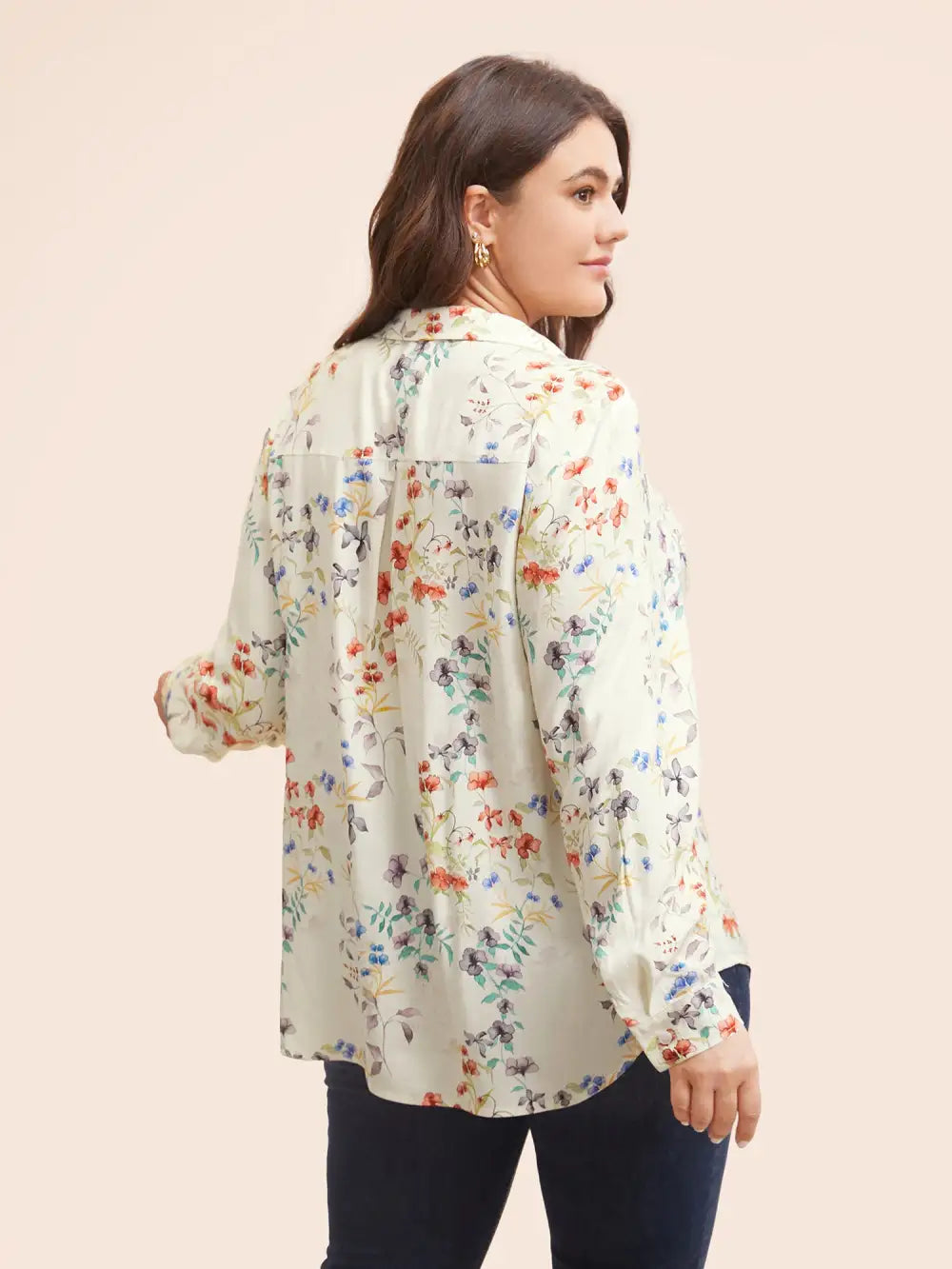 Shirt Collar Floral Patched Pocket Blouse