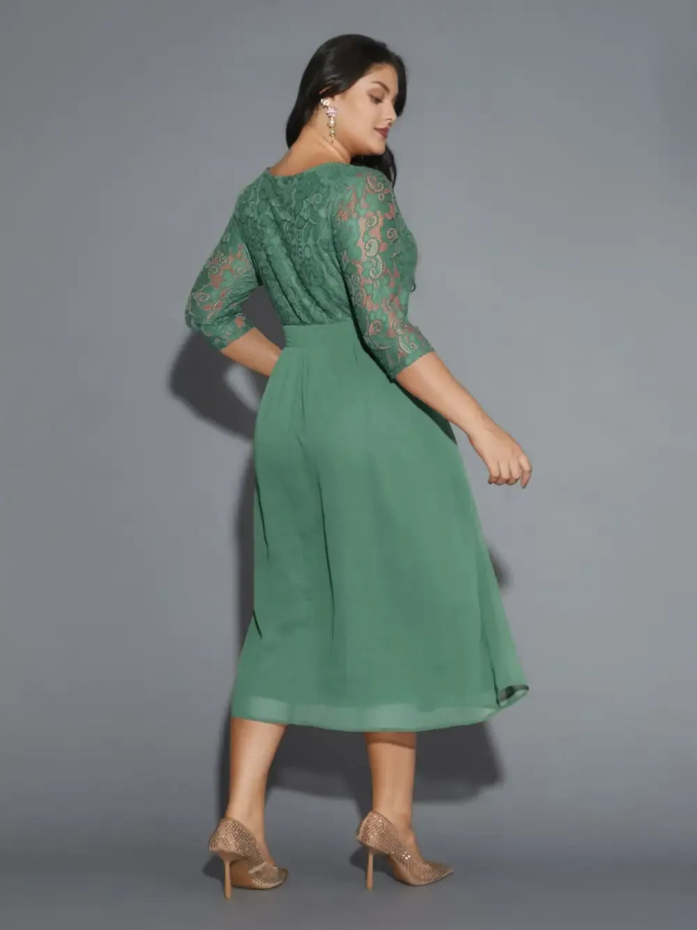 Lace Patchwork Shirred Midi Pocket Dress