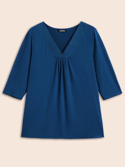 V Neck Embroidered Patchwork Gathered T-Shirt