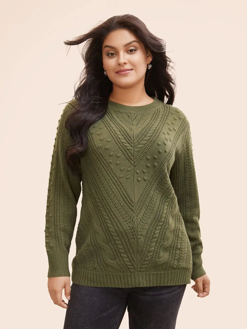 Solid Round Neck Cable Knit Pullover
