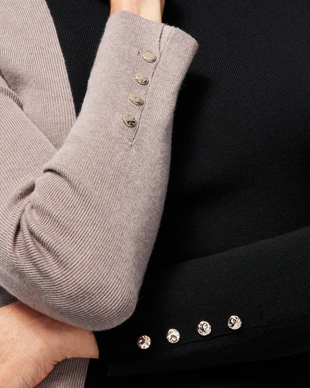 ECOVERO Neutral Colorblock Turtleneck Sweater